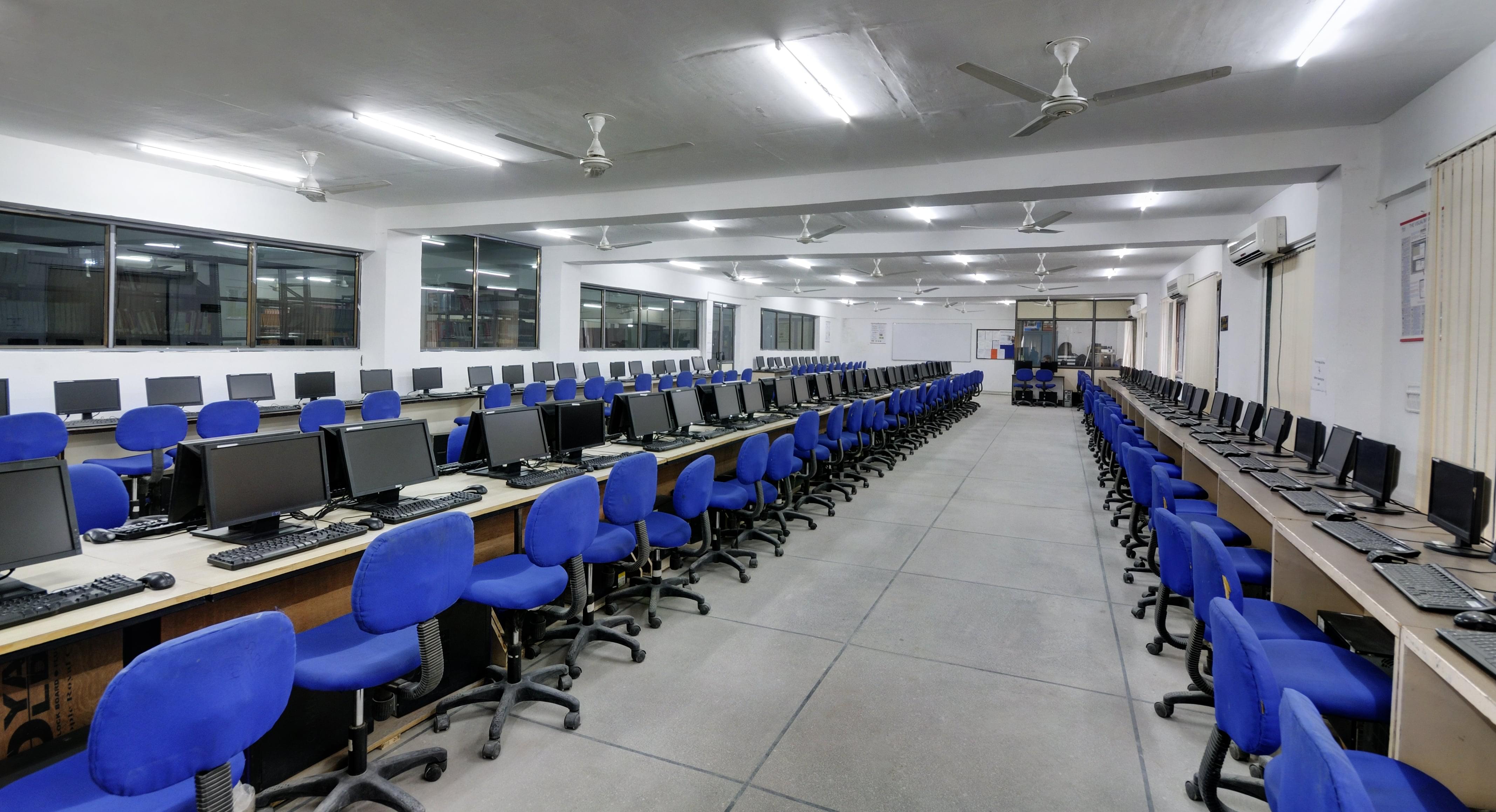 School of Law, Rai University Ahmedabad Laboratory photo 5